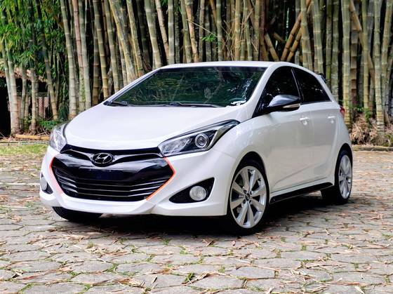 HYUNDAI HB20 1.0 COMFORT PLUS 12V FLEX 4P MANUAL
